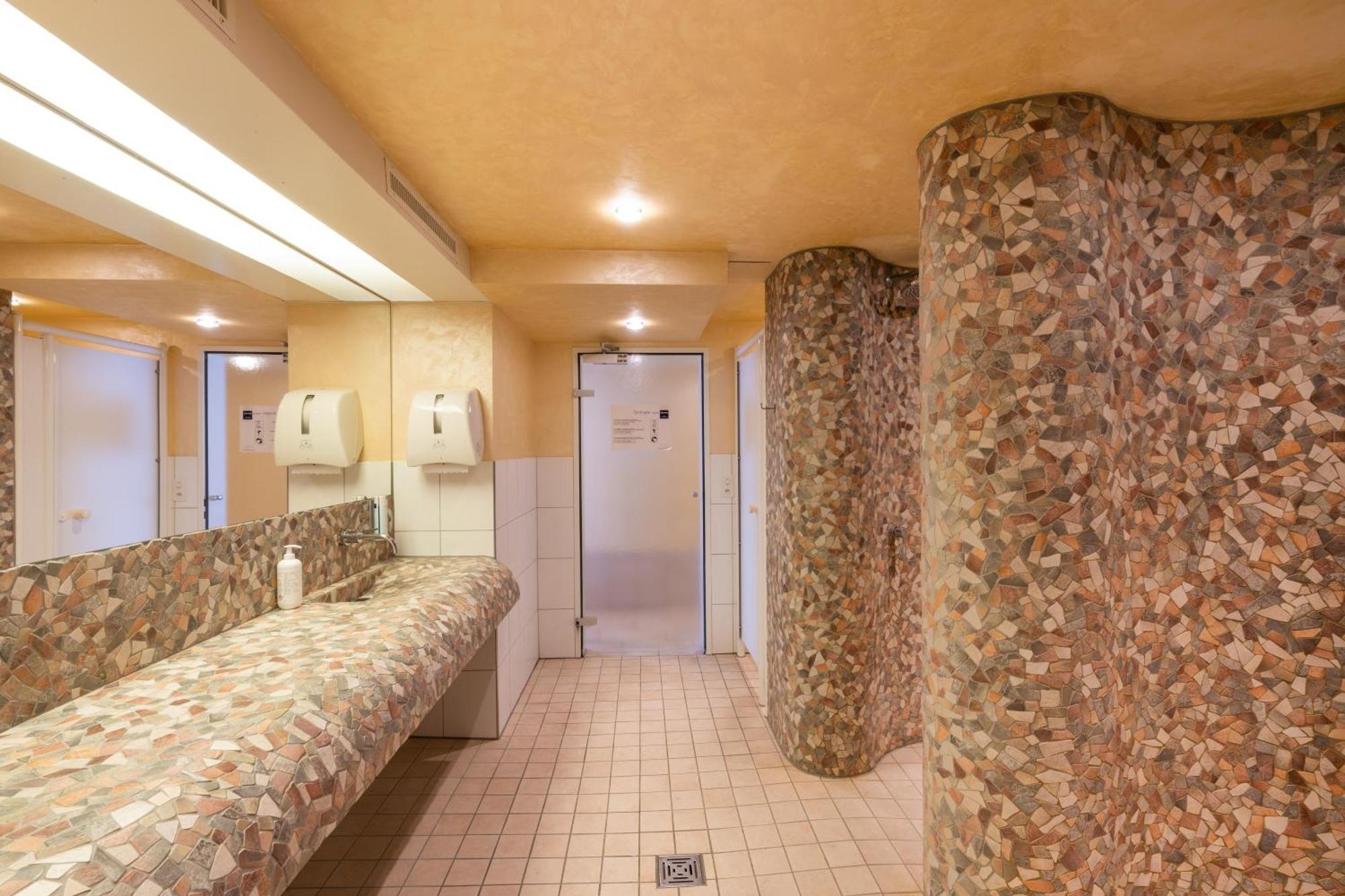 Wohnung Edelweiss Direkt In 4 Sterne Hotel Беатенберг Екстериор снимка
